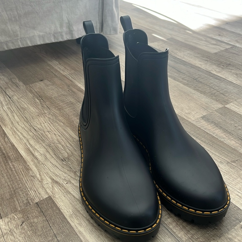 Rain boots